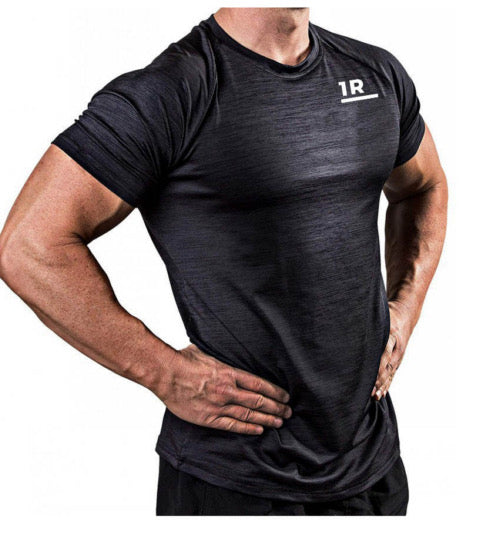 Anti Shrink mens gym t-shirt