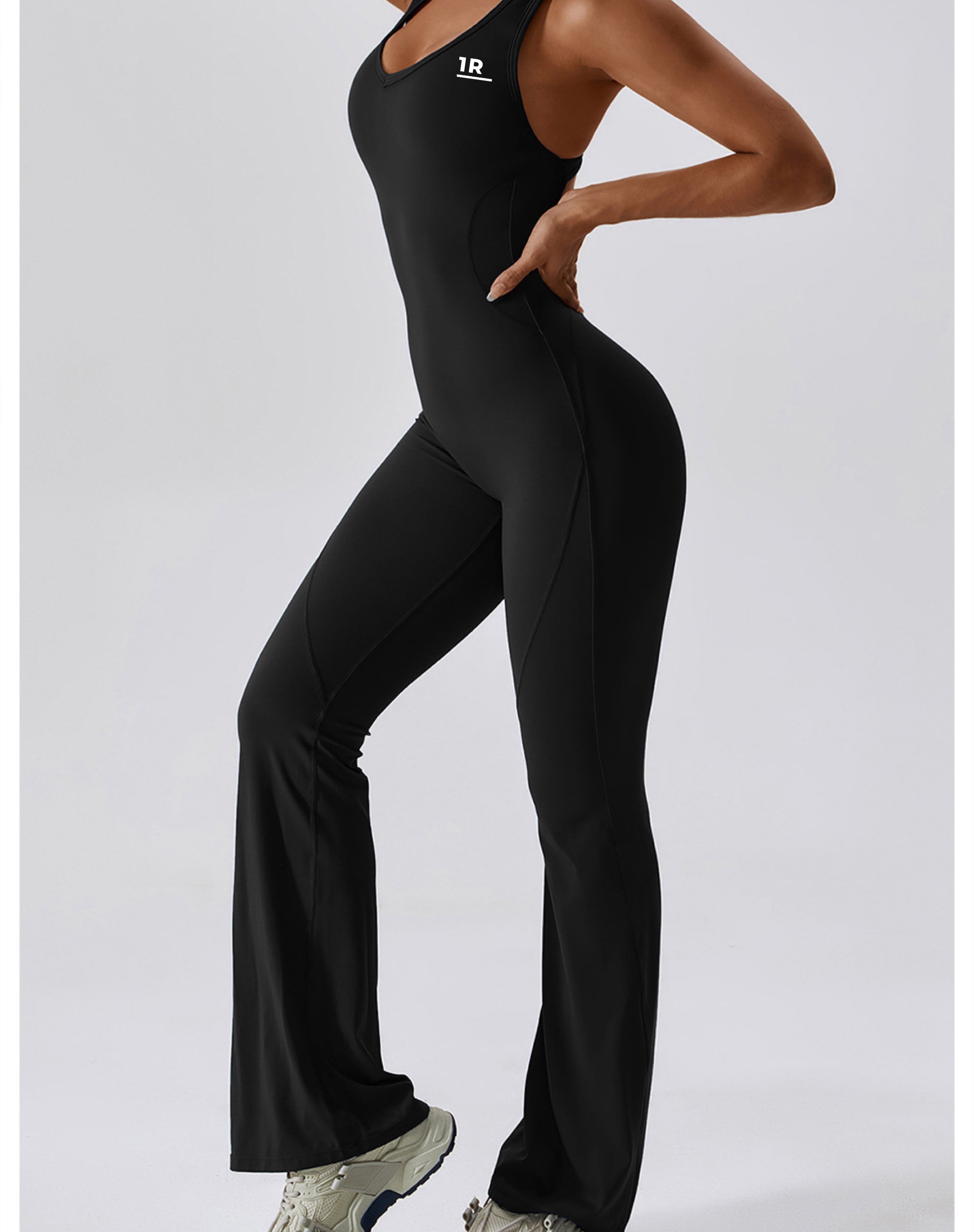 One-piece long jumpsuit
